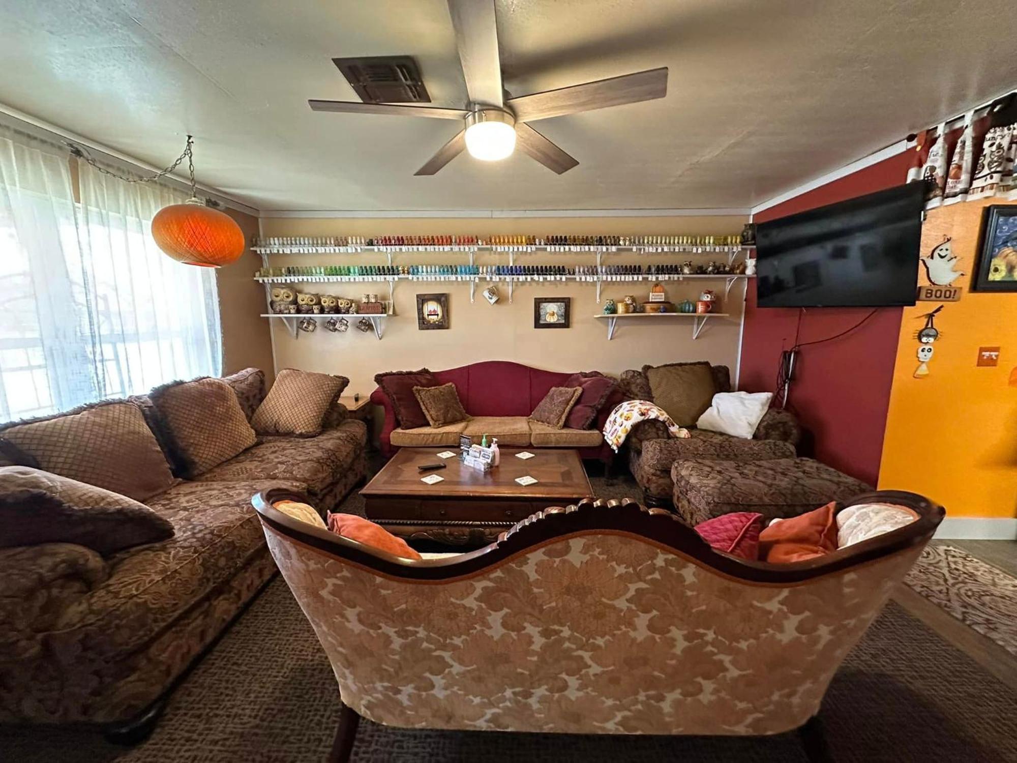 Ez 1 Mile To Fort Sill! Pumpkin Cottage Sleeps 9, Grills, Firepit, Laundry ロートン エクステリア 写真