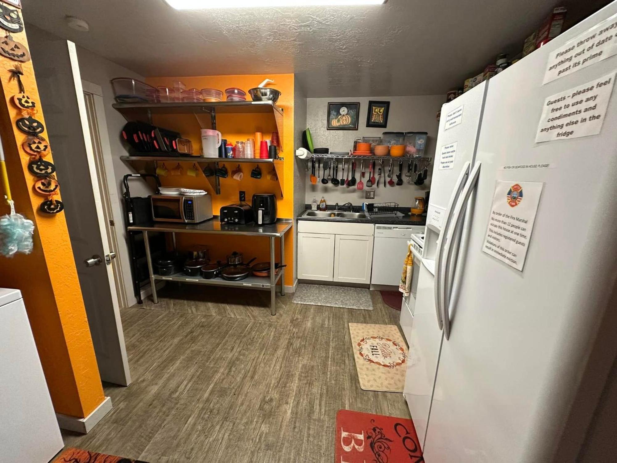 Ez 1 Mile To Fort Sill! Pumpkin Cottage Sleeps 9, Grills, Firepit, Laundry ロートン エクステリア 写真